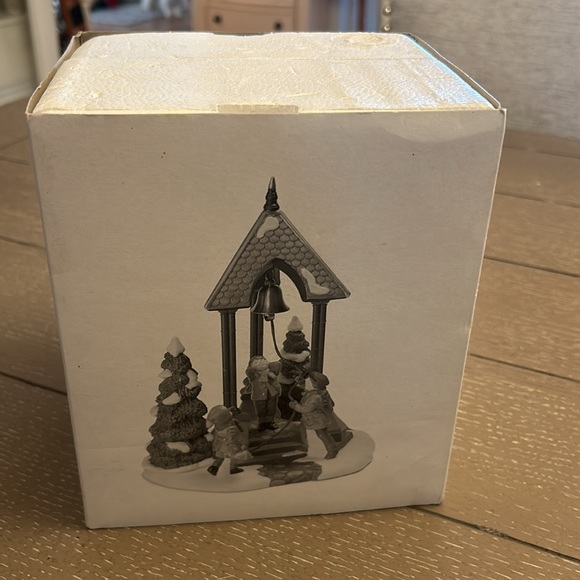 Dept. 56 Heritage Village 1996 Special Event Christmas Bells #98711 Excellent - Picture 9 of 9